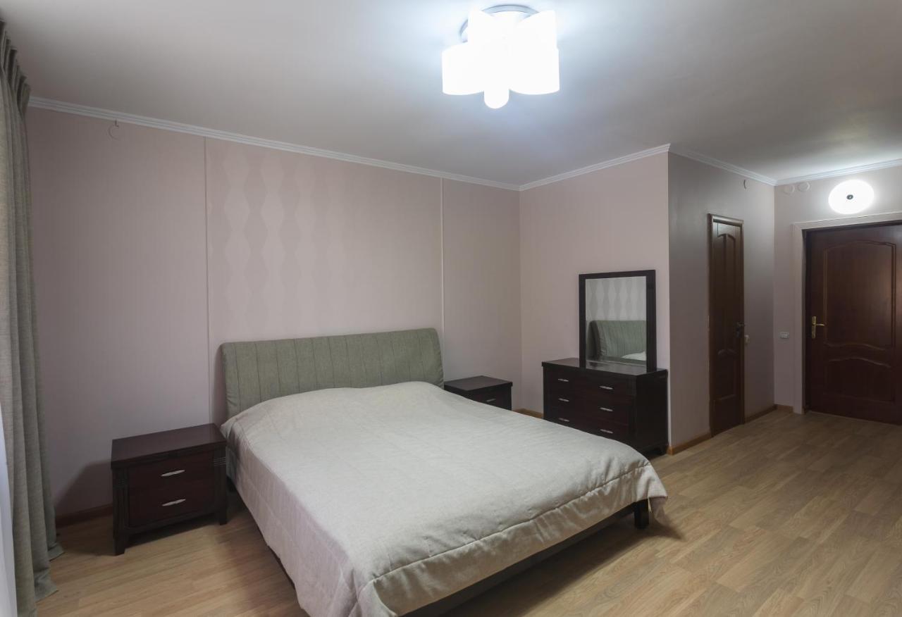 אלמטי Sunkar Hotel מראה חיצוני תמונה