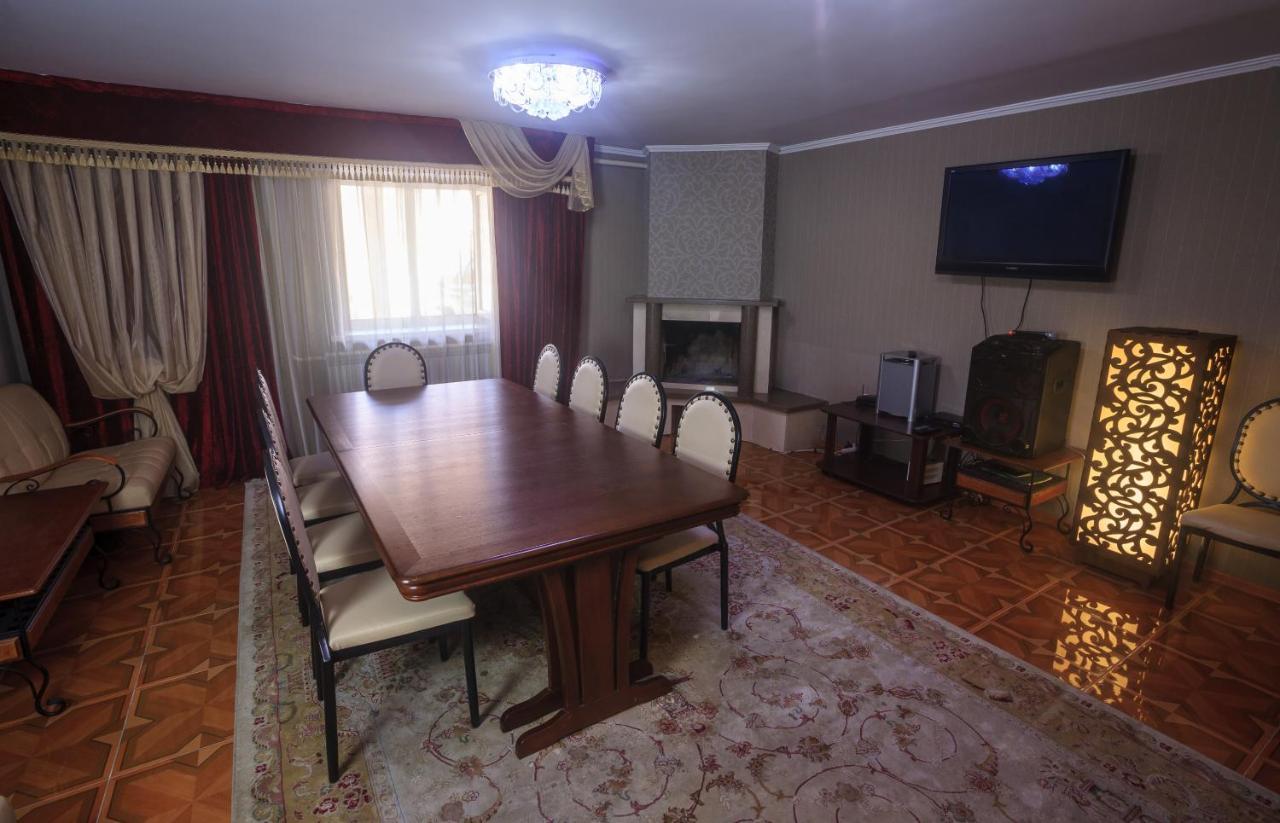 אלמטי Sunkar Hotel מראה חיצוני תמונה